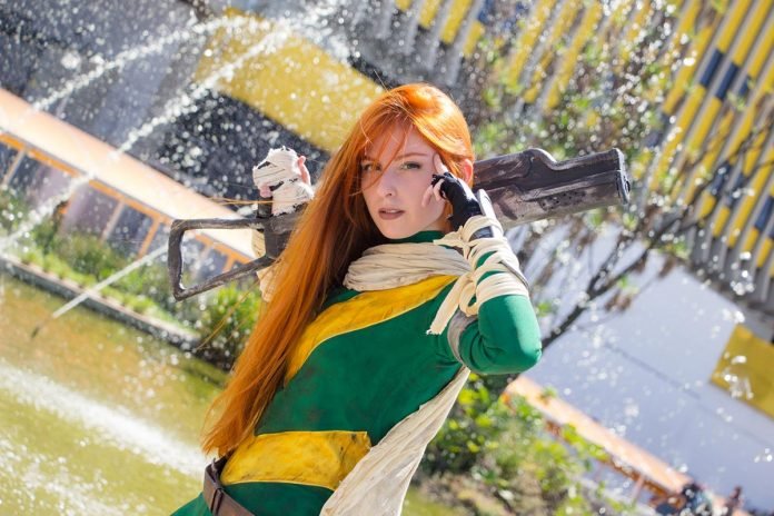 ressaca friends 2017 especial cosplay nathalia parente