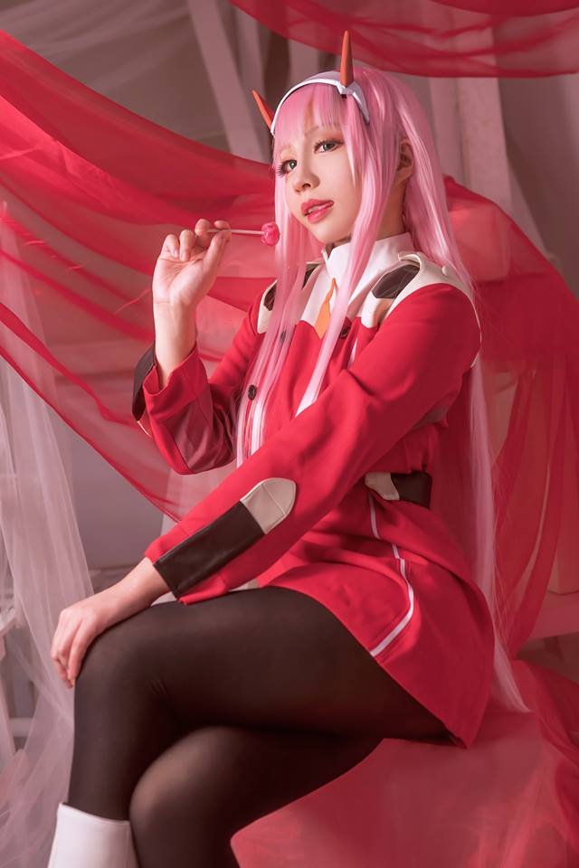 zero two cosplay darling in the franxx by chihiro 1 suco de mangá