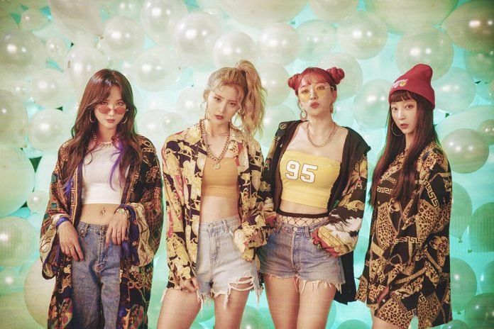 LE, Junghwa, Hani e Hyerin
