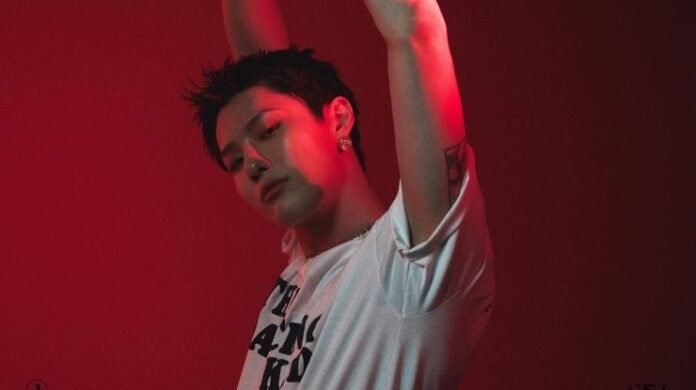 Woodz, também conhecido como Cho Seungyoun