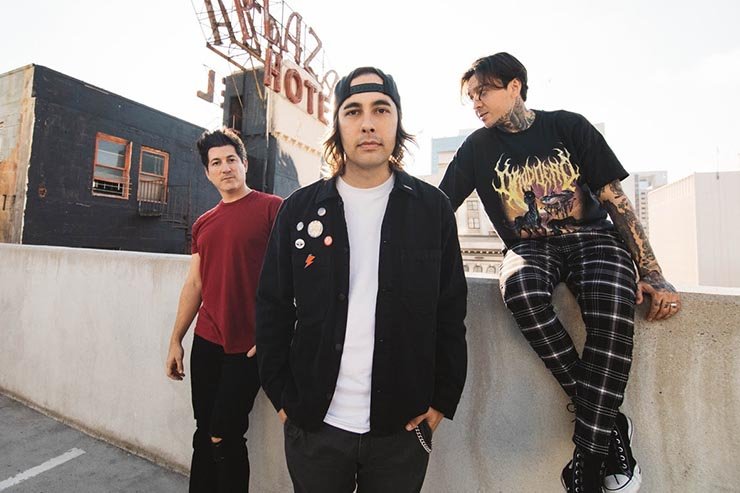 pierce the veil banda thumb pierce the veil