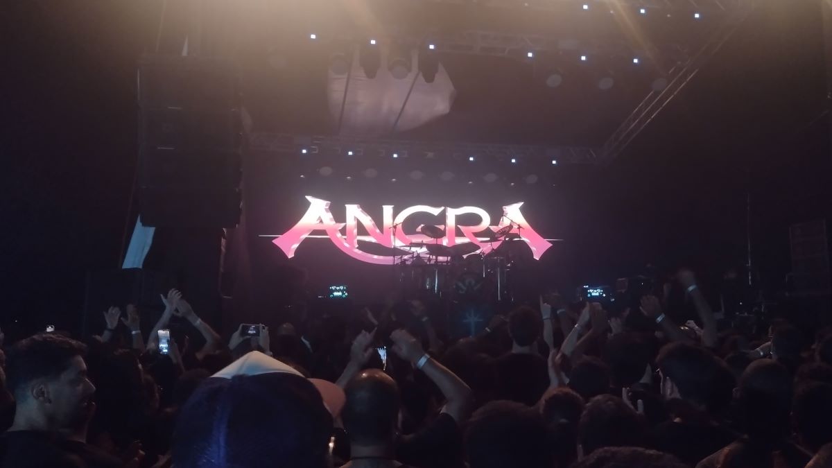 Angra Cycles of Pain show