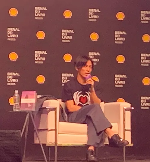 bienal-rio-2025-nagabe-painel-2