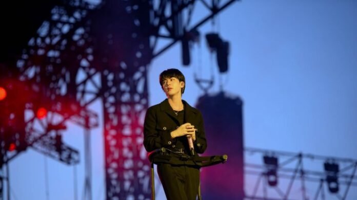 RUNSEOKJIN_EP.TOUR THE MOVIE Jin UCI