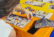 Pesquisa revela que 57% preferem jogos de tabuleiro a sair no sábado jogo de tabuleiro asmodee